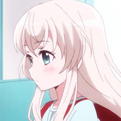 女子骑车被远光灯晃眼撞倒行人逃逸